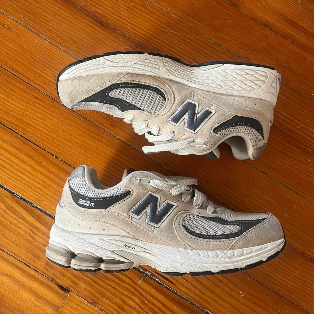 New Balance 2002R Cream Size 7w trainers